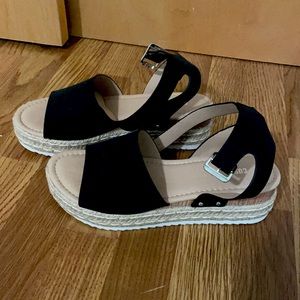 Brand new Black wedges
